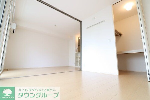 クレセント・シャンブルの物件内観写真